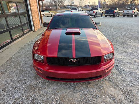 Used 2008 Ford Mustang GT image 3