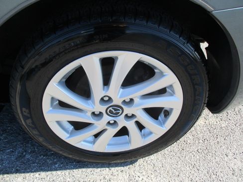 Used 2013 MAZDA MAZDA3 i Touring image 11