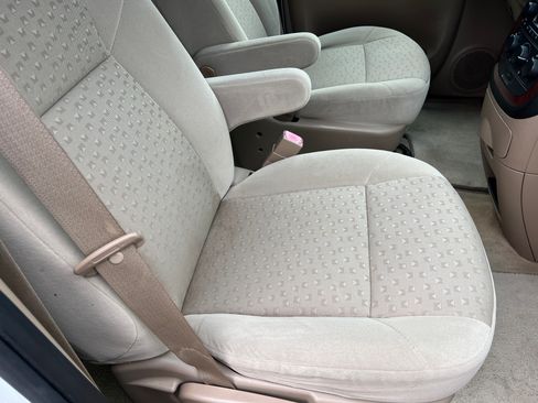 Used 2007 Chevrolet Uplander LS image 19