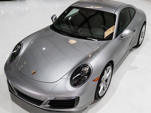 Used 2019 Porsche 911 Carrera S Coupe RWD image 21