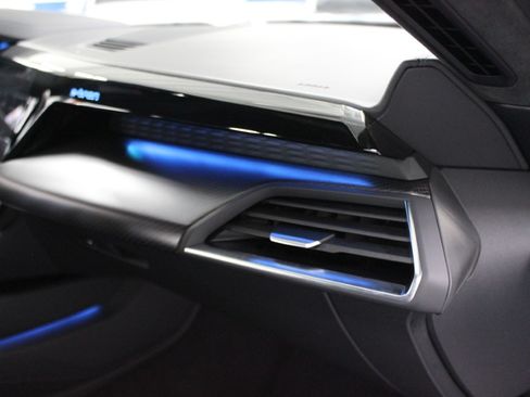 Used 2023 Audi RS e-tron GT image 51