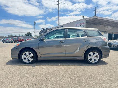 Used 2005 Toyota Matrix AWD image 3