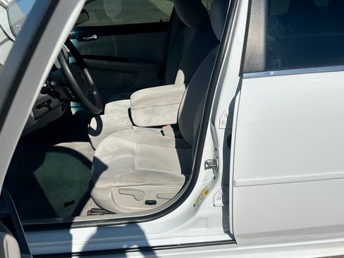 Used 2013 Chevrolet Impala LS image 9