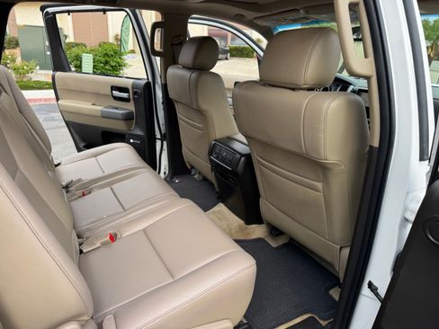 Used 2011 Toyota Sequoia Limited image 24