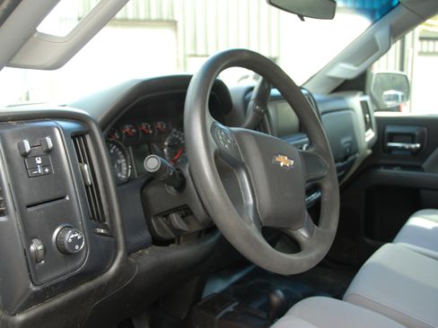 Used 2017 Chevrolet Silverado 2500 image 21