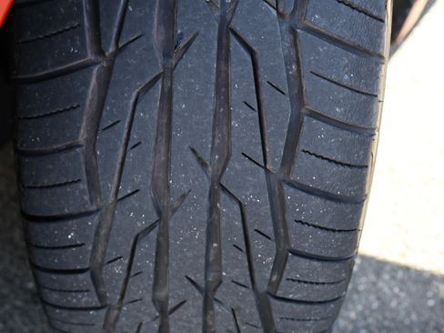 Used 2017 Hyundai Elantra Limited image 35