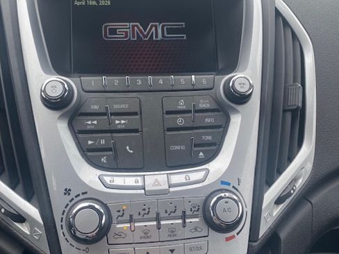 Used 2014 GMC Terrain SLE image 9