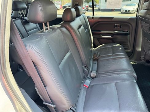 Used 2004 Honda Pilot EX image 16