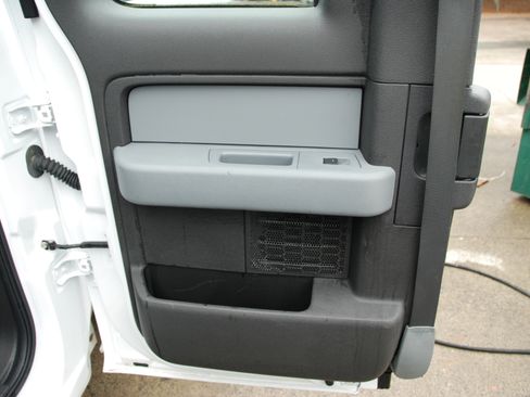 Used 2014 Ford F150 XL image 25