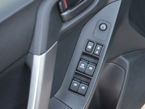 Used 2015 Subaru Forester 2.5i Premium image 15