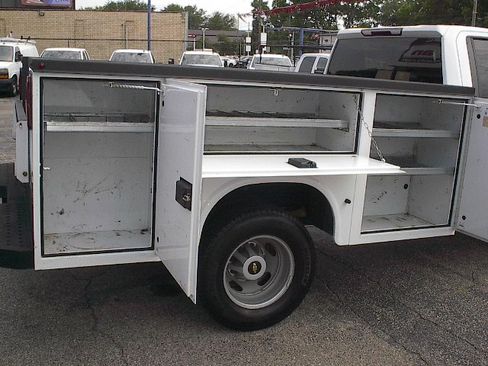 Used 2022 Chevrolet Silverado 3500 W/T RWD image 5