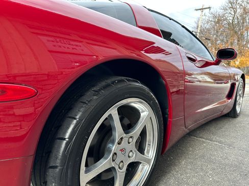 Used 2000 Chevrolet Corvette image 6