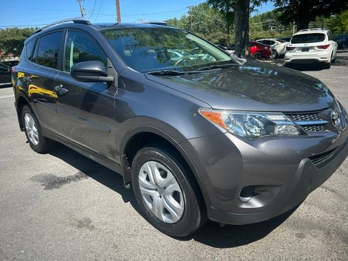 Used 2015 Toyota RAV4 AWD LE image 7
