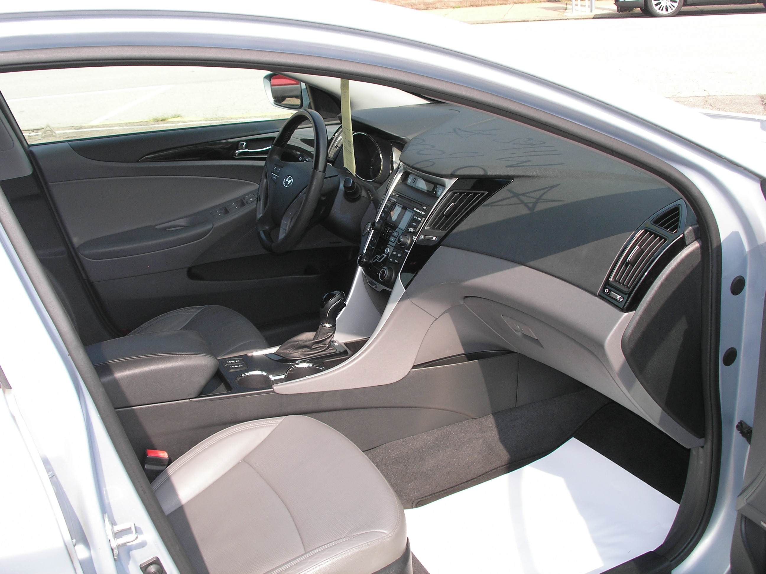 Used 2013 Hyundai Sonata Limited Sedan 4D FWD image 6