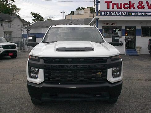 Used 2021 Chevrolet Silverado 3500 W/T image 2