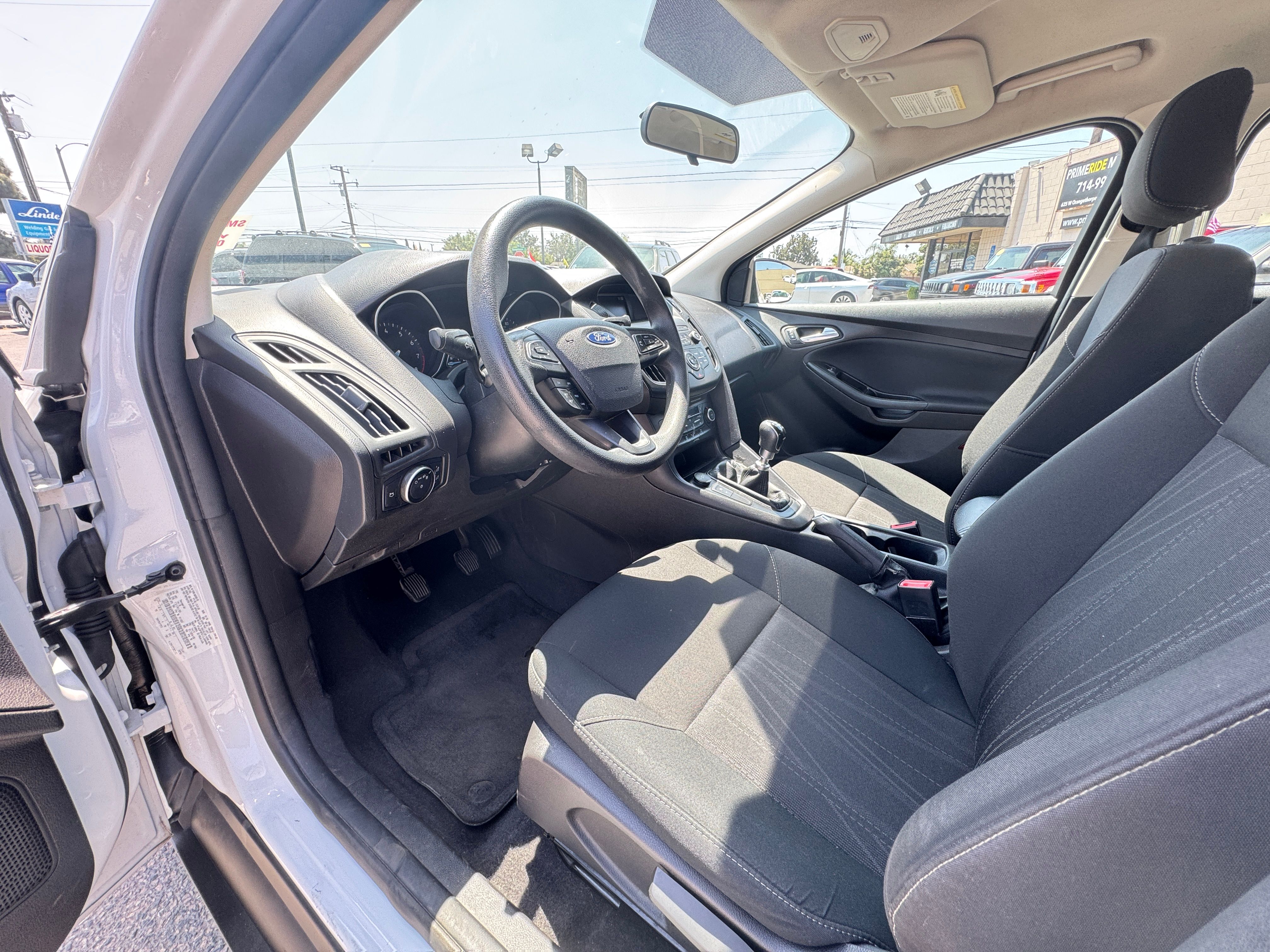 Used 2018 Ford Focus SE Sedan FWD image 17
