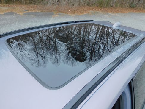 Used 2024 Chevrolet Blazer EV RS image 3