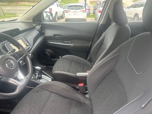 Used 2021 Nissan Kicks S image 14