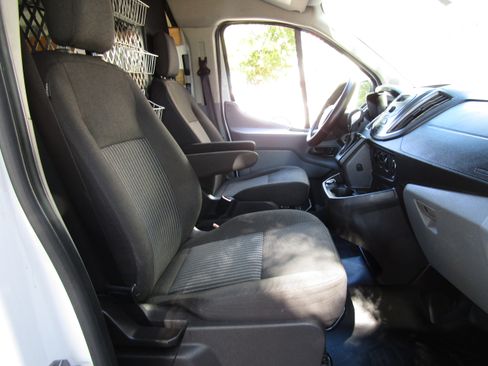 Used 2019 Ford Transit 250 image 12