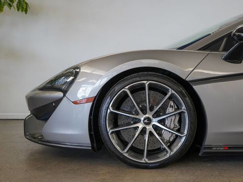 Used 2020 McLaren 570S image 8
