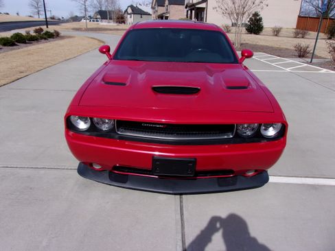 Used 2012 Dodge Challenger SRT image 3