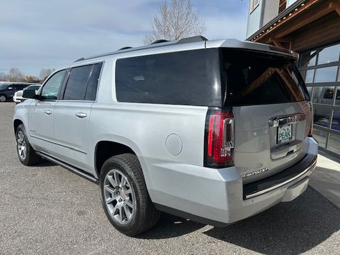 Used 2016 GMC Yukon XL Denali image 5