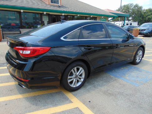 Used 2016 Hyundai Sonata SE image 9