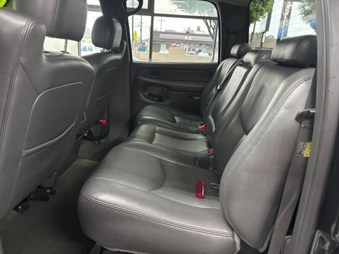 Used 2005 Chevrolet Silverado 1500 LT image 12