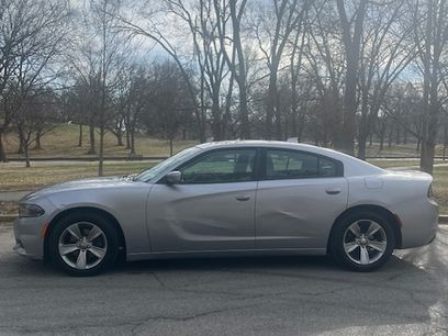 Used 2016 Dodge Charger SXT
