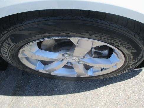 Used 2009 Acura TL SH-AWD image 18