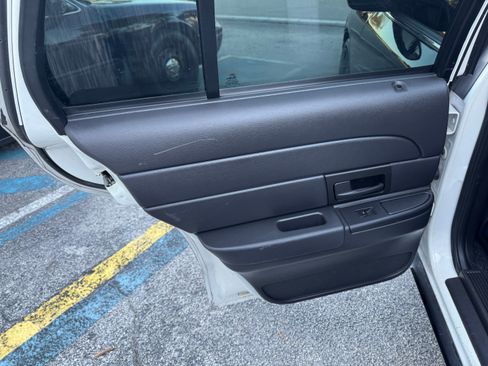 Used 2011 Ford Crown Victoria Police Interceptor image 21