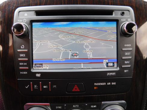 Used 2016 Chevrolet Traverse LT image 16