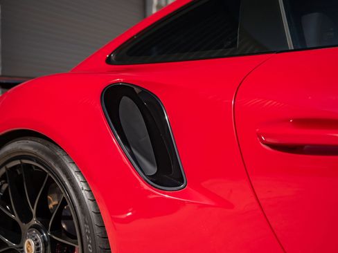 Used 2017 Porsche 911 Turbo image 24