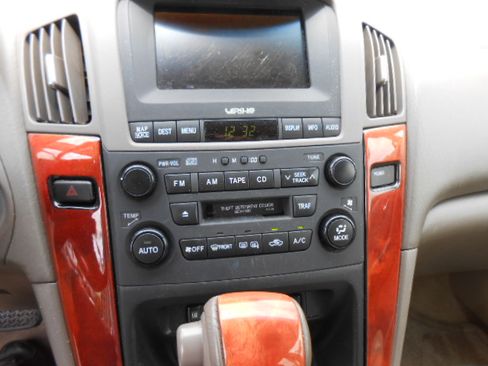 Used 2002 Lexus RX 300 4WD image 17