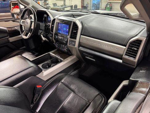 Used 2021 Ford F250 Lariat image 21