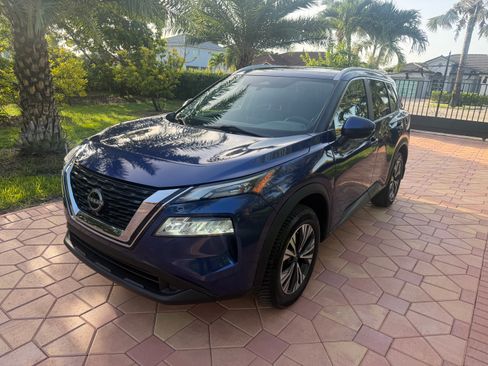 Used 2023 Nissan Rogue AWD SV image 1