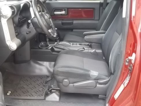 Used 2008 Toyota FJ Cruiser image 21