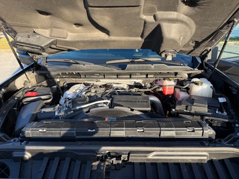 Used 2024 Chevrolet Silverado 2500 LTZ image 29