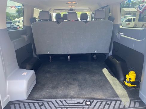 Used 2018 Ford Transit 150 130 Low Roof Wagon RWD image 18