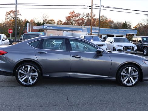 Used 2021 Acura TLX image 9