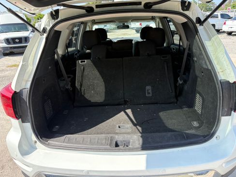Used 2019 Nissan Pathfinder AWD/4WD image 12