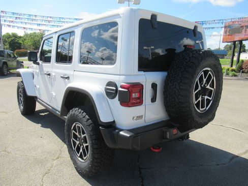 New 2025 Jeep Wrangler Unlimited Rubicon image 3