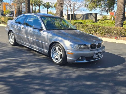Used 2006 BMW 330Ci image 40