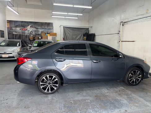 Used 2018 Toyota Corolla SE image 8