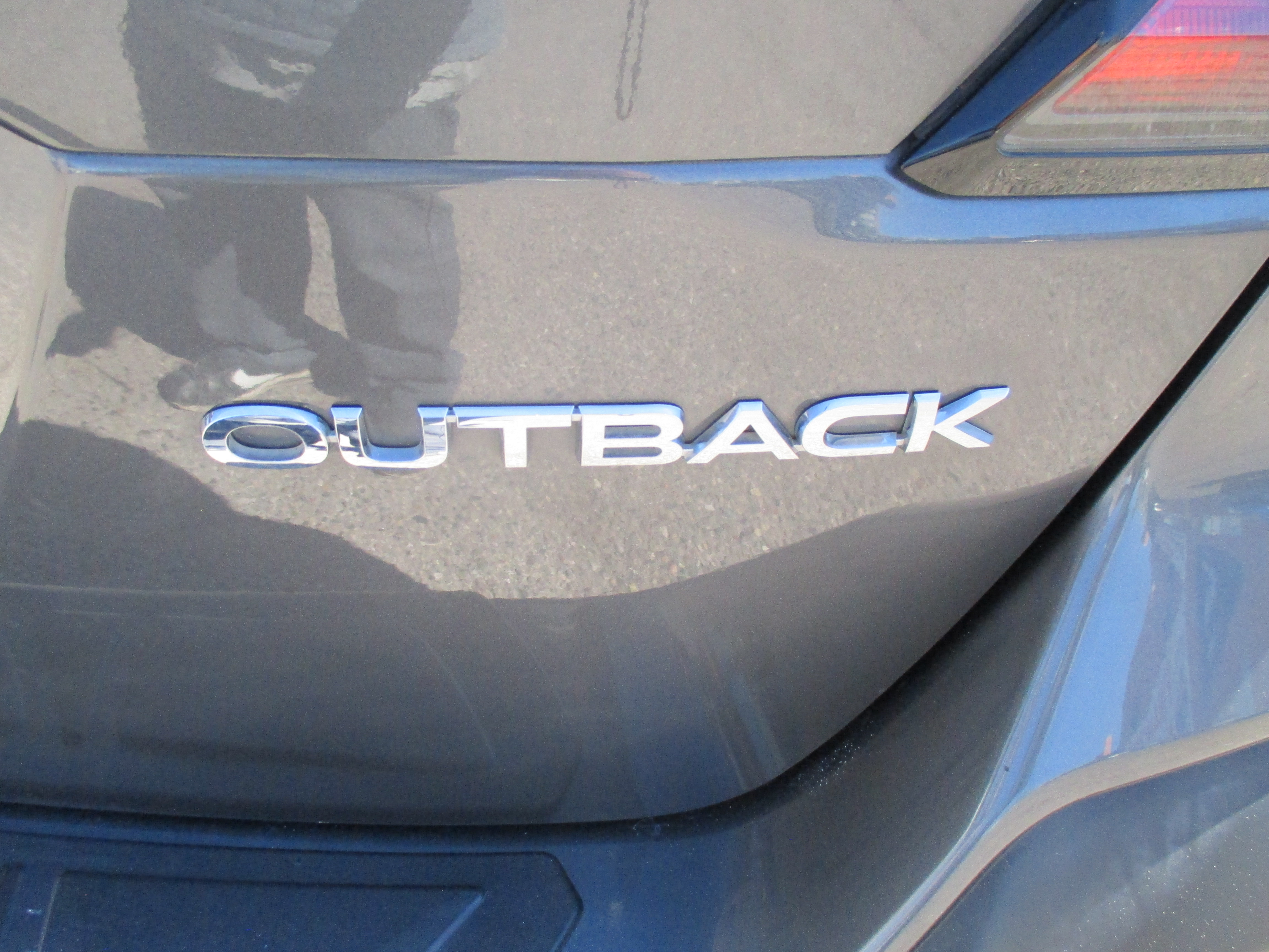 Used 2021 Subaru Outback Premium Wagon 4D AWD/4WD image 15