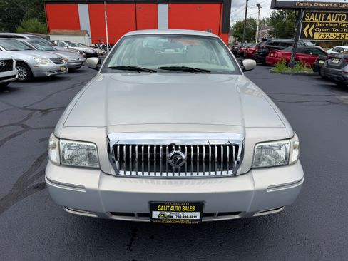 Used 2011 Mercury Grand Marquis LS w/ Premium Package RWD image 18