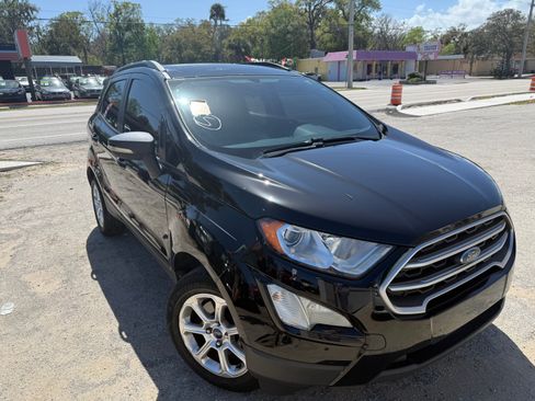 Used 2018 Ford EcoSport SE image 1