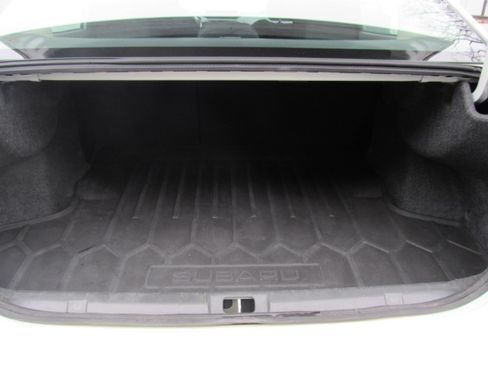 Used 2017 Subaru Impreza 2.0i Premium image 16