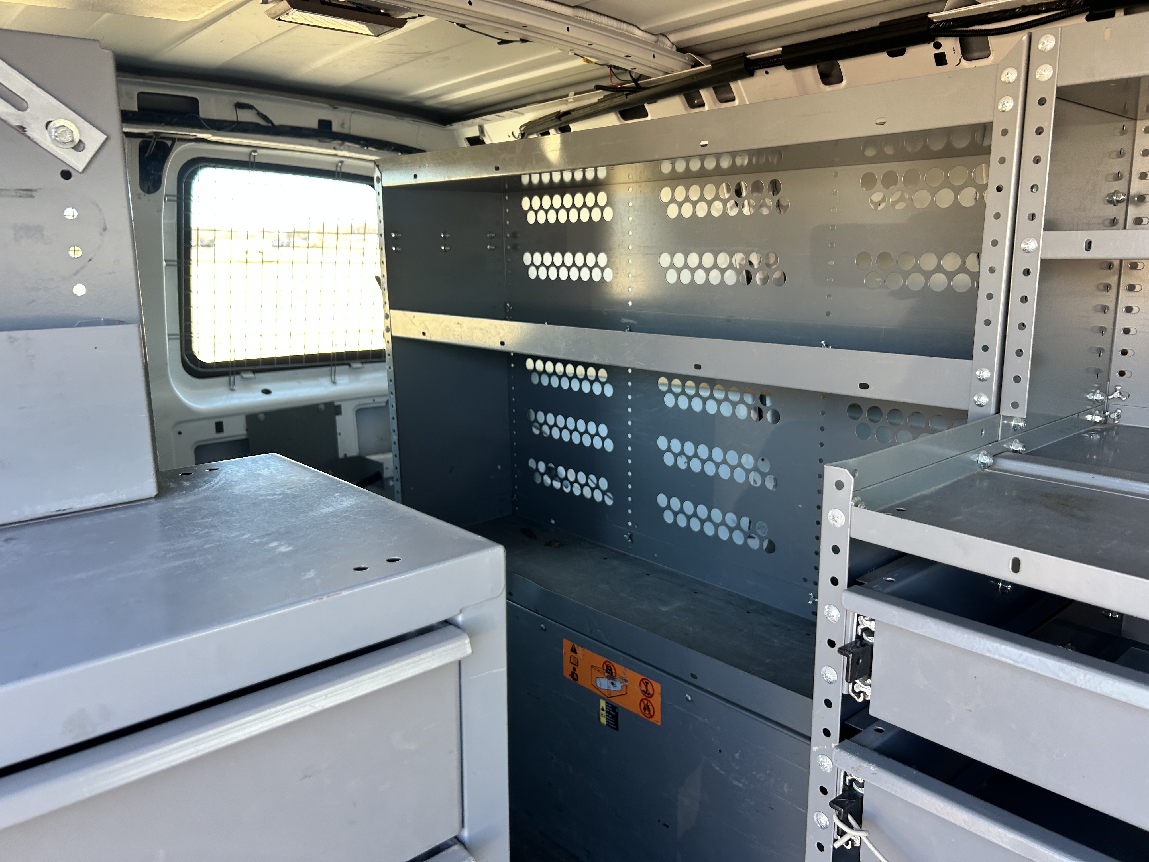 Used 2013 Chevrolet Express 2500 RWD image 19