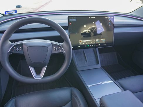 Used 2024 Tesla Model 3 Long Range image 10